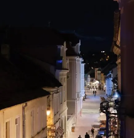 아파트 Vista In The Heart Of The Old Center *